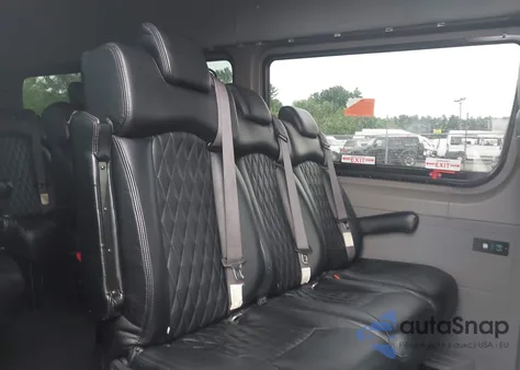 2017 Mercedes-Benz Sprinter 3500 High Roof V6 z USA, uszkodzony, nr VIN WDAPF1CD8HP564230